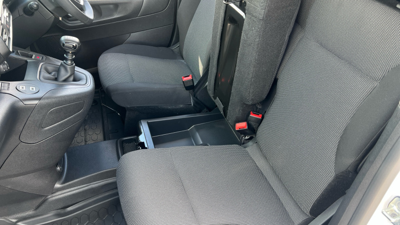 Peugeot Partner Standard Diesel 1.5 BlueHDi 100 Asphalt Van